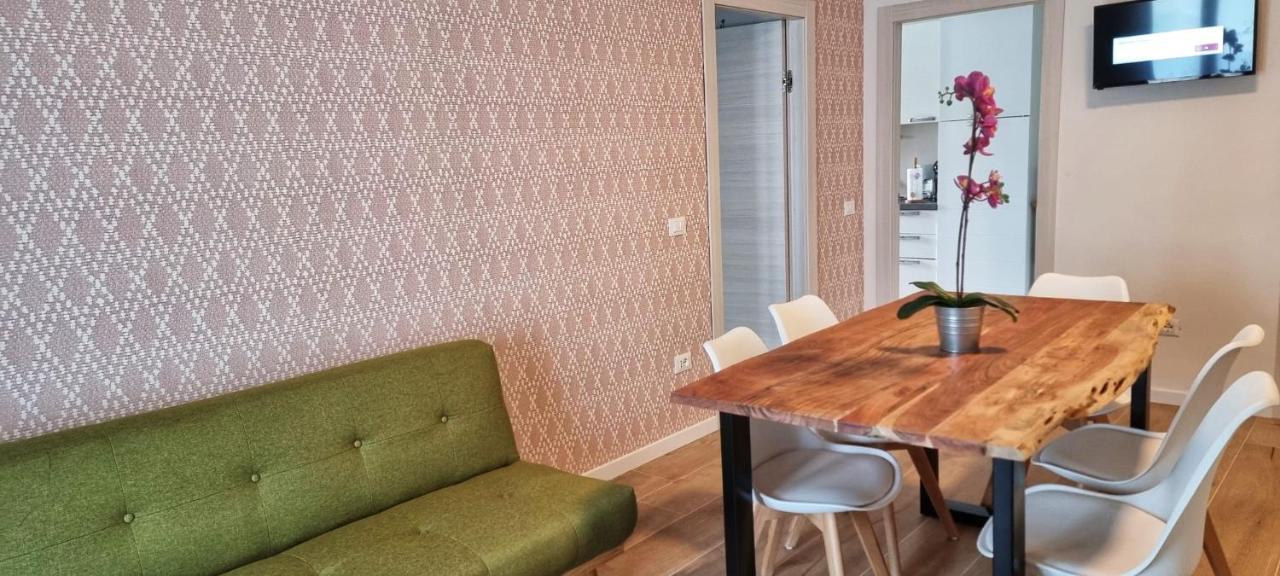 Casa Barcelli Sport & Family Apartments Torbole Sul Garda Exteriör bild