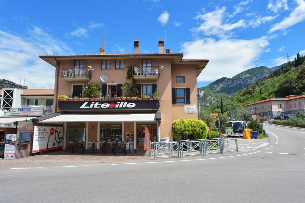Casa Barcelli Sport & Family Apartments Torbole Sul Garda Exteriör bild