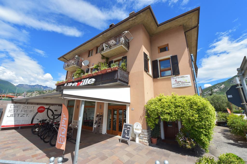 Casa Barcelli Sport & Family Apartments Torbole Sul Garda Exteriör bild