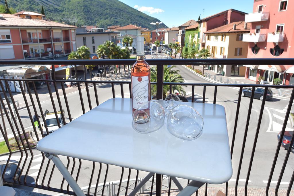 Casa Barcelli Sport & Family Apartments Torbole Sul Garda Exteriör bild